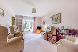 Sitting Room- click for photo gallery